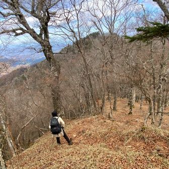 良い道だ〜💕
目の前が西峰だね