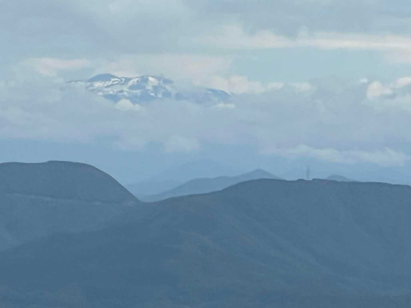 白山だ🏔️ちょっぴりだけ
ここでお会いした方が今年の南竜山荘の予約をしたと！
私も行きたい😊