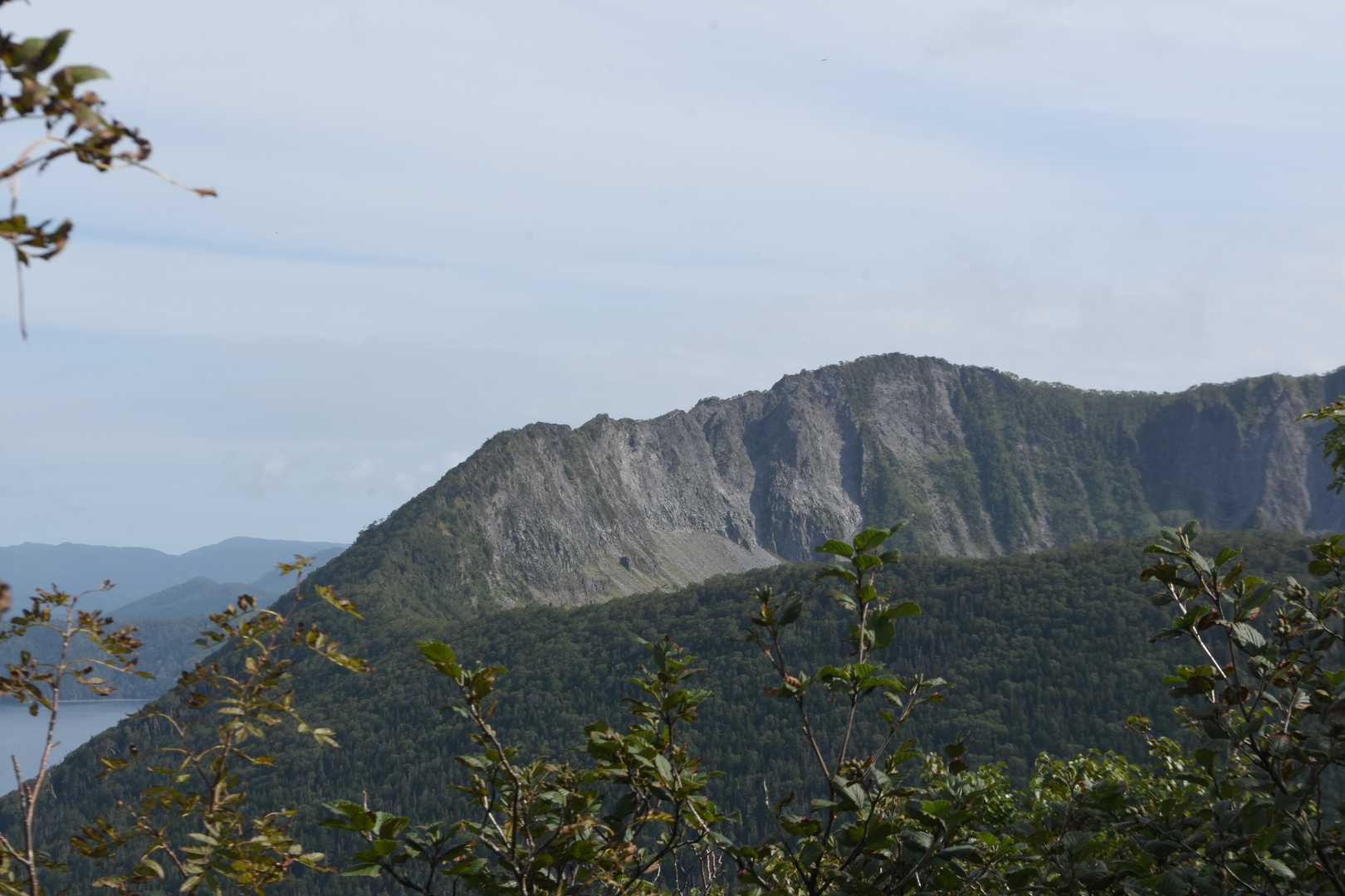 リスケ山-西別岳-摩周岳 縦走コースの写真