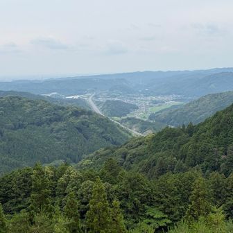 「みやこ台」からの眺望👀　絶景です😊
晴れていれば名古屋の高層ビル🏙️も見えるそうです👀