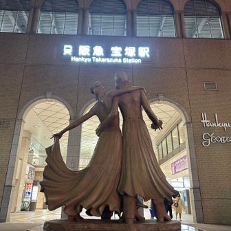 到着〜🤲🏽
今回逆から撮ってみた😄
13時間かかった〜🤣
良い登り納めでした😊