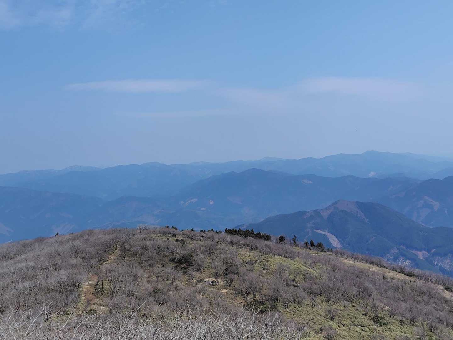 氷ノ山はまだ白いです🏔️