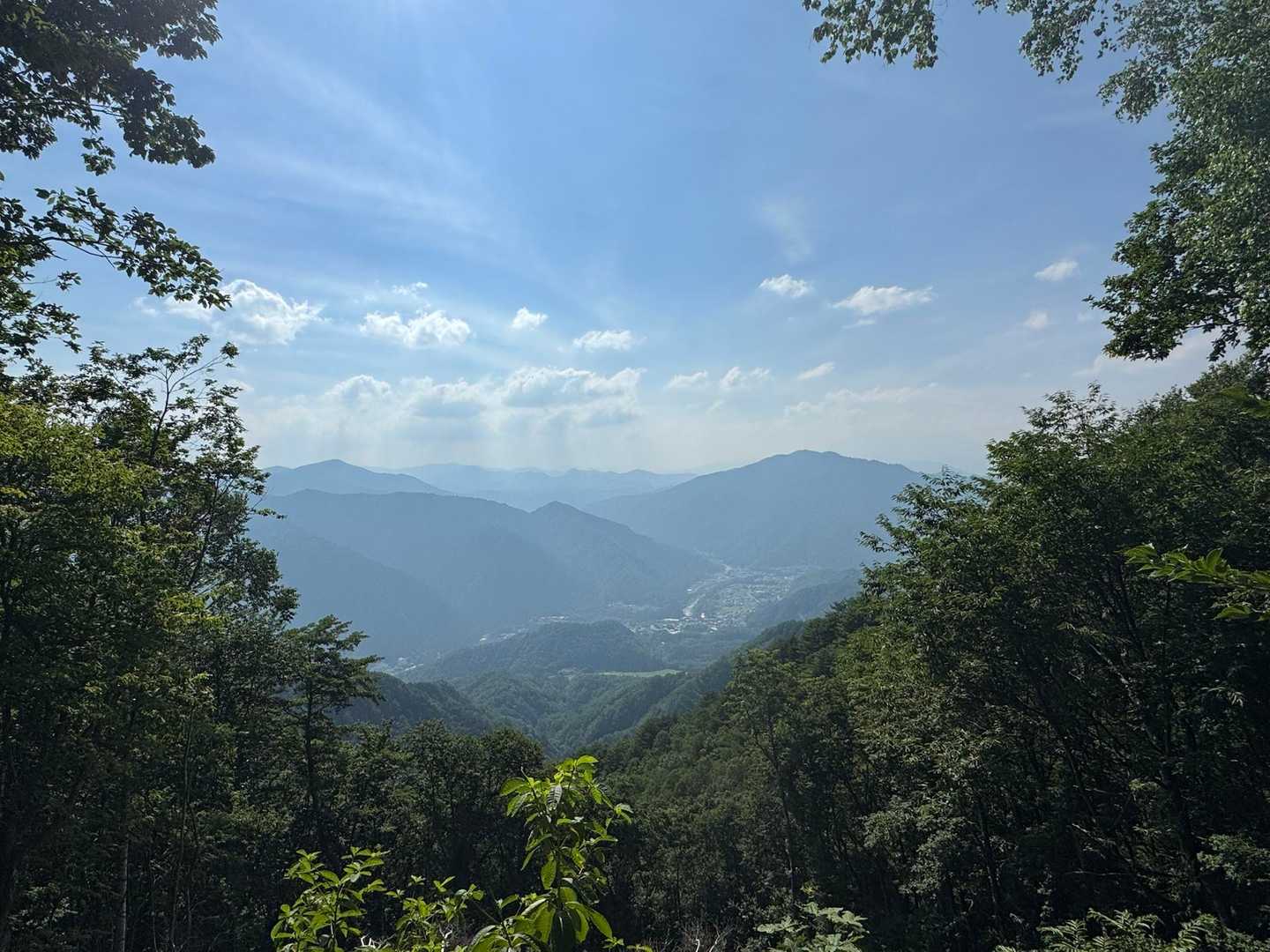 もやってますが
御嶽山がかすかに見えました