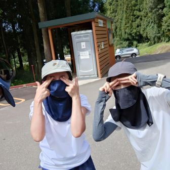 シーサイドを🛵流して柏崎市へ
八石山南条登山口では山から降りてきた美女二人と遭遇♪