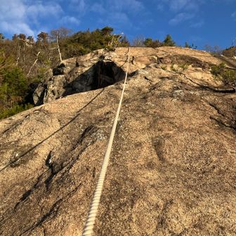 十畳岩のロープ登り