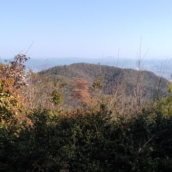 西山休憩舎より
鳩吹山