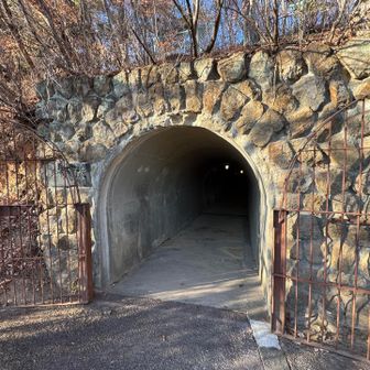 牛伏洞窟。洞窟ってワクワク😀