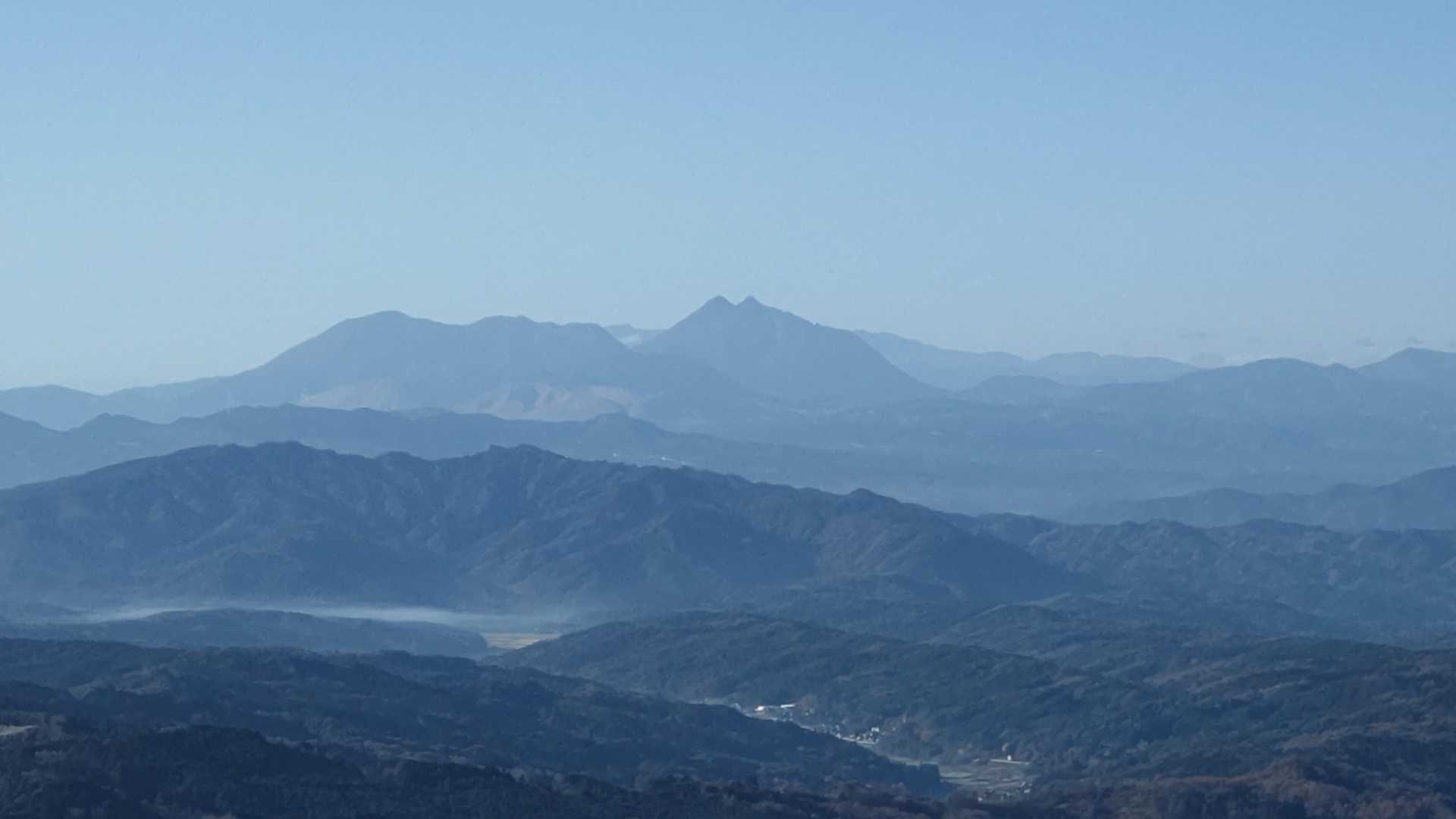こっちは由布岳のネコミミが良く見えました