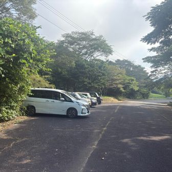無事下山。駐車場の車が増えている。隣の車で登山準備をされていたご婦人といろいろお話し。多良岳のOKKも見てみたいなぁ。