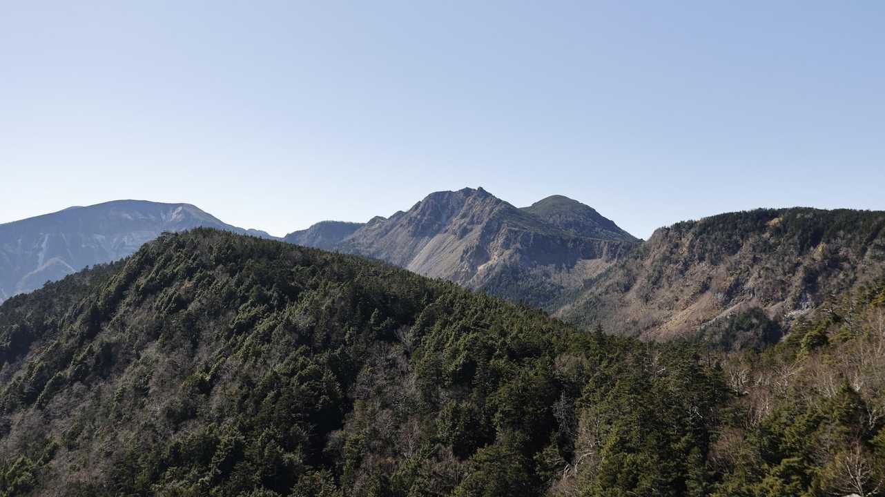 北八ヶ岳縦走（にゅう・東天狗岳・西天狗岳・中山） の写真 15
