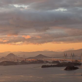 讃岐富士が左に🤗