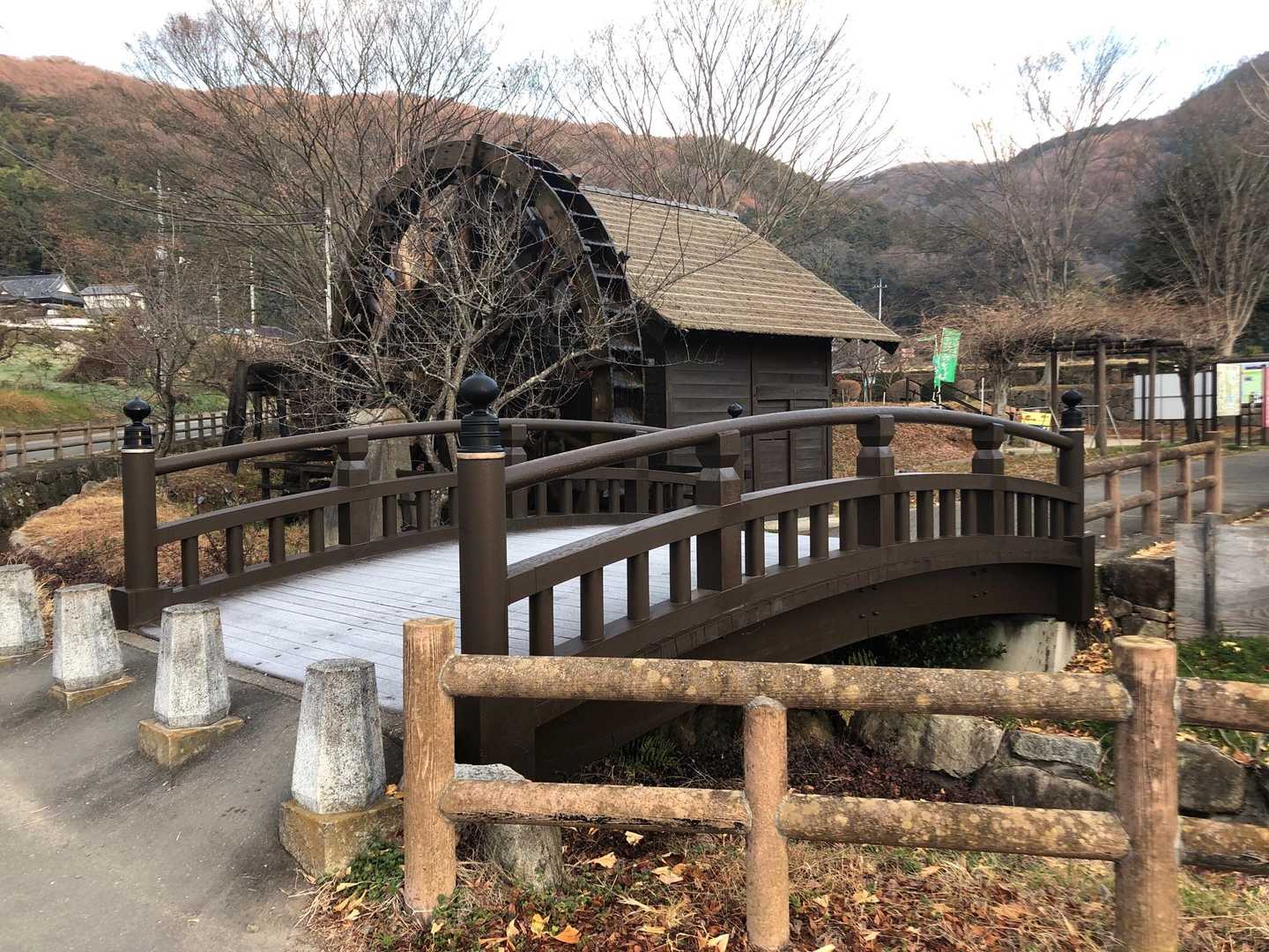 朝日峠ハイキングコース入口-小町山 往復コースの写真