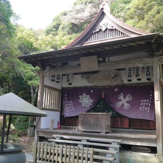 奥の院
