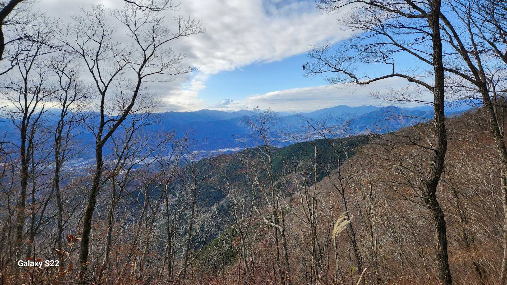 あっ、小さく富士山か見える～😆