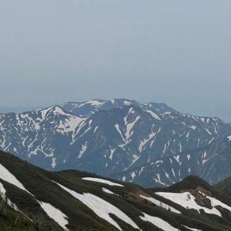 巻機山