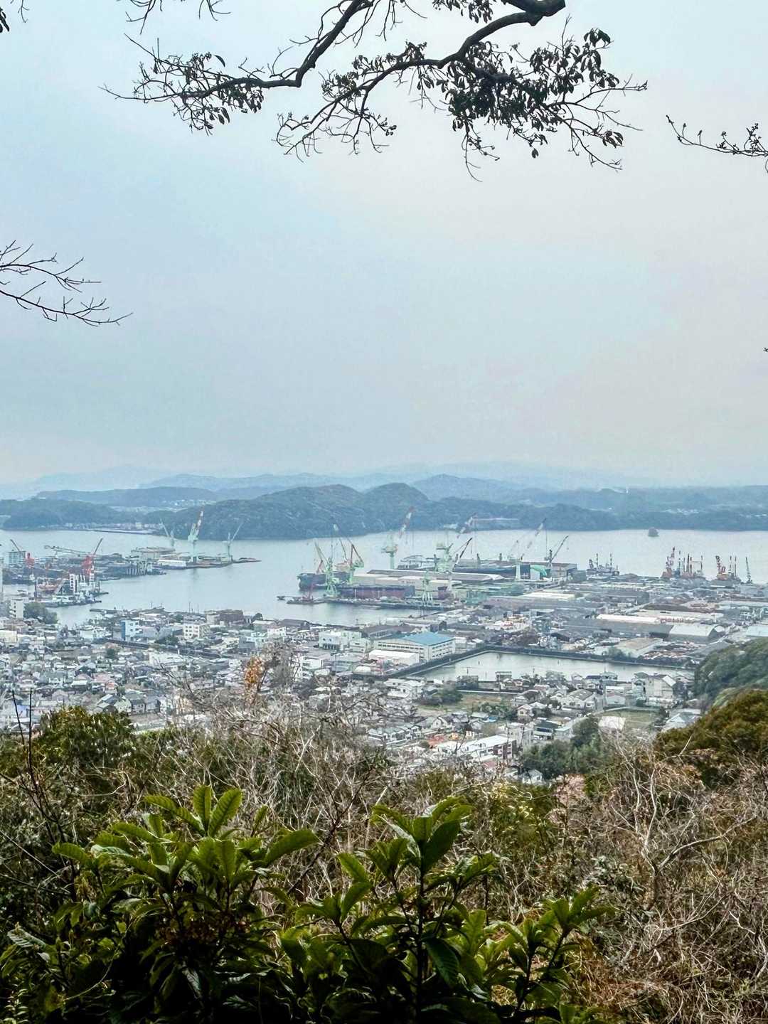 造船所？

それにしても最近の霞はひどい⬜️