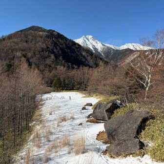 振り返って。

晴れてるー٩(๑>∀<๑)۶

赤岳、横岳✨