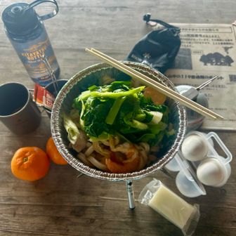 ネギ　
たまご
お餅
豚バラ
追加で盛り盛りの鍋焼きうどん
