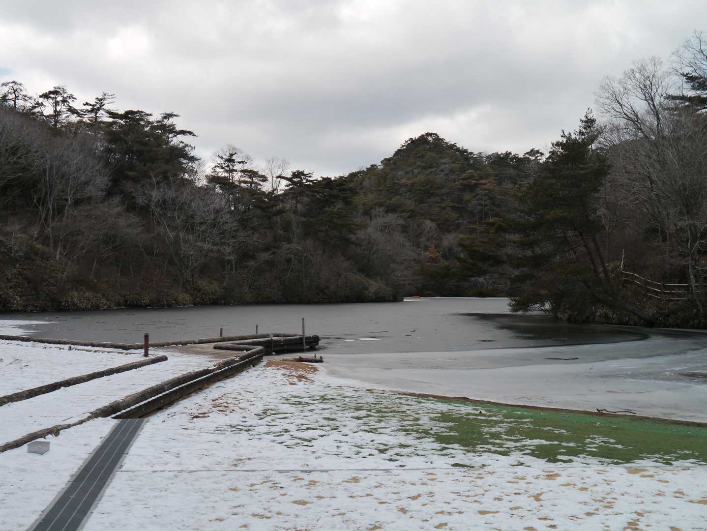 ほほー楽しい凍っています