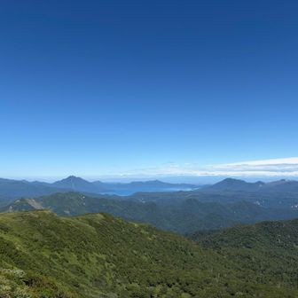 こちらホロホロからは恵庭岳〽️支笏湖💙樽前山〽️
