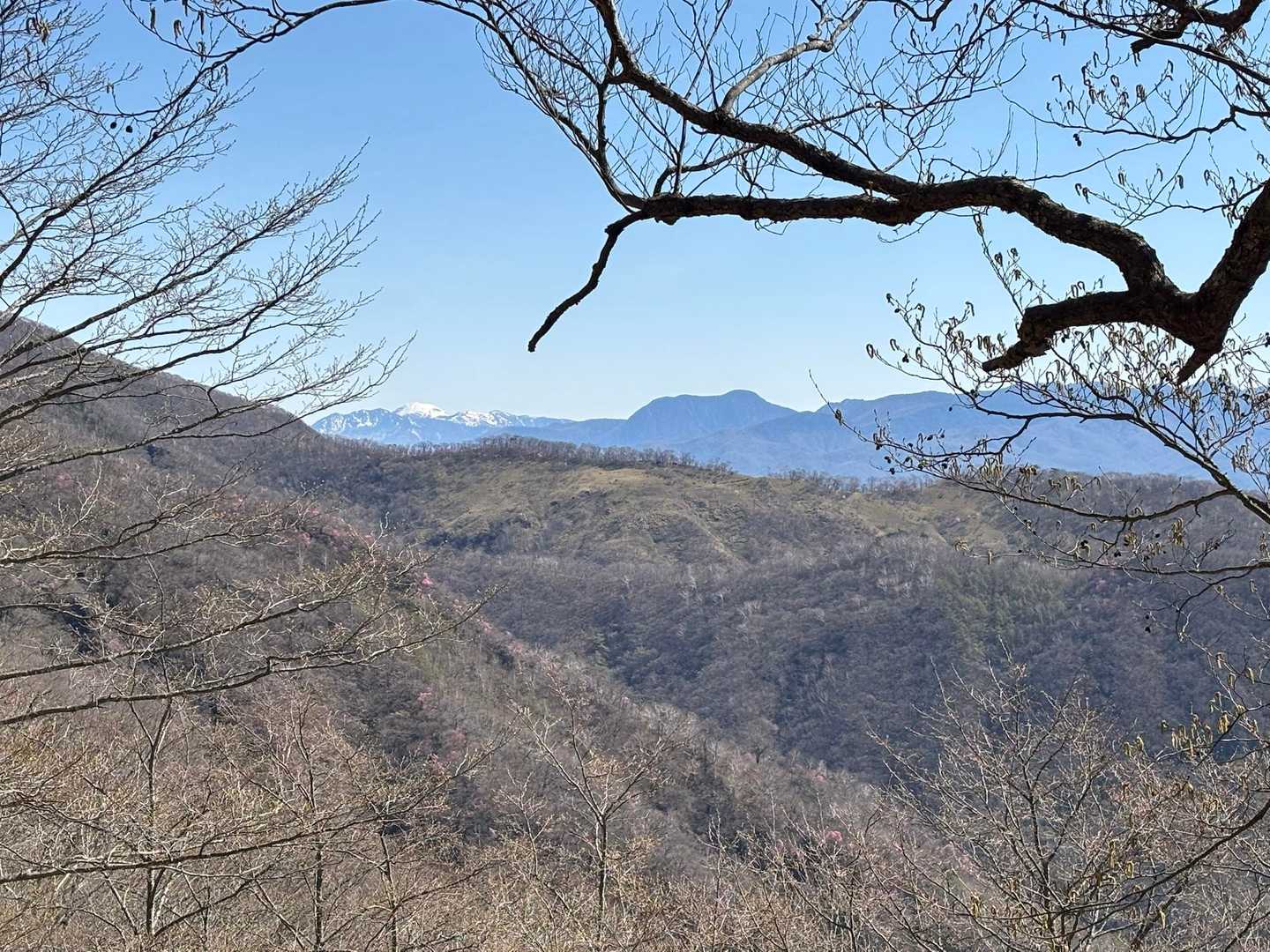 日光白根、皇海山クッキリ