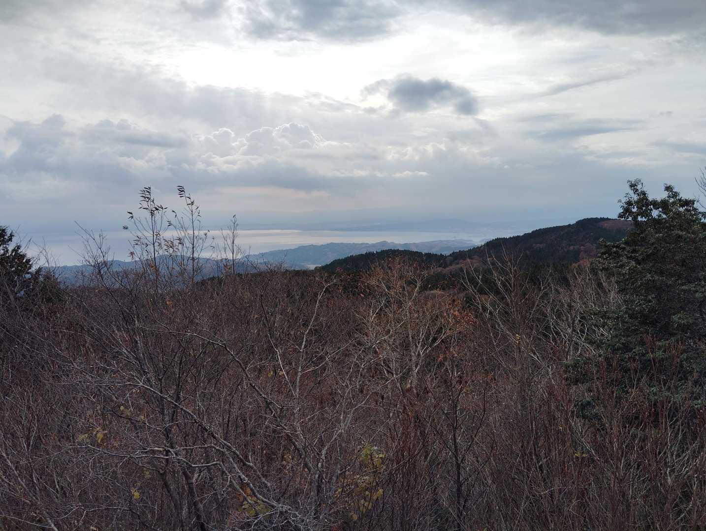 石動山パノラマ展望台より富山湾