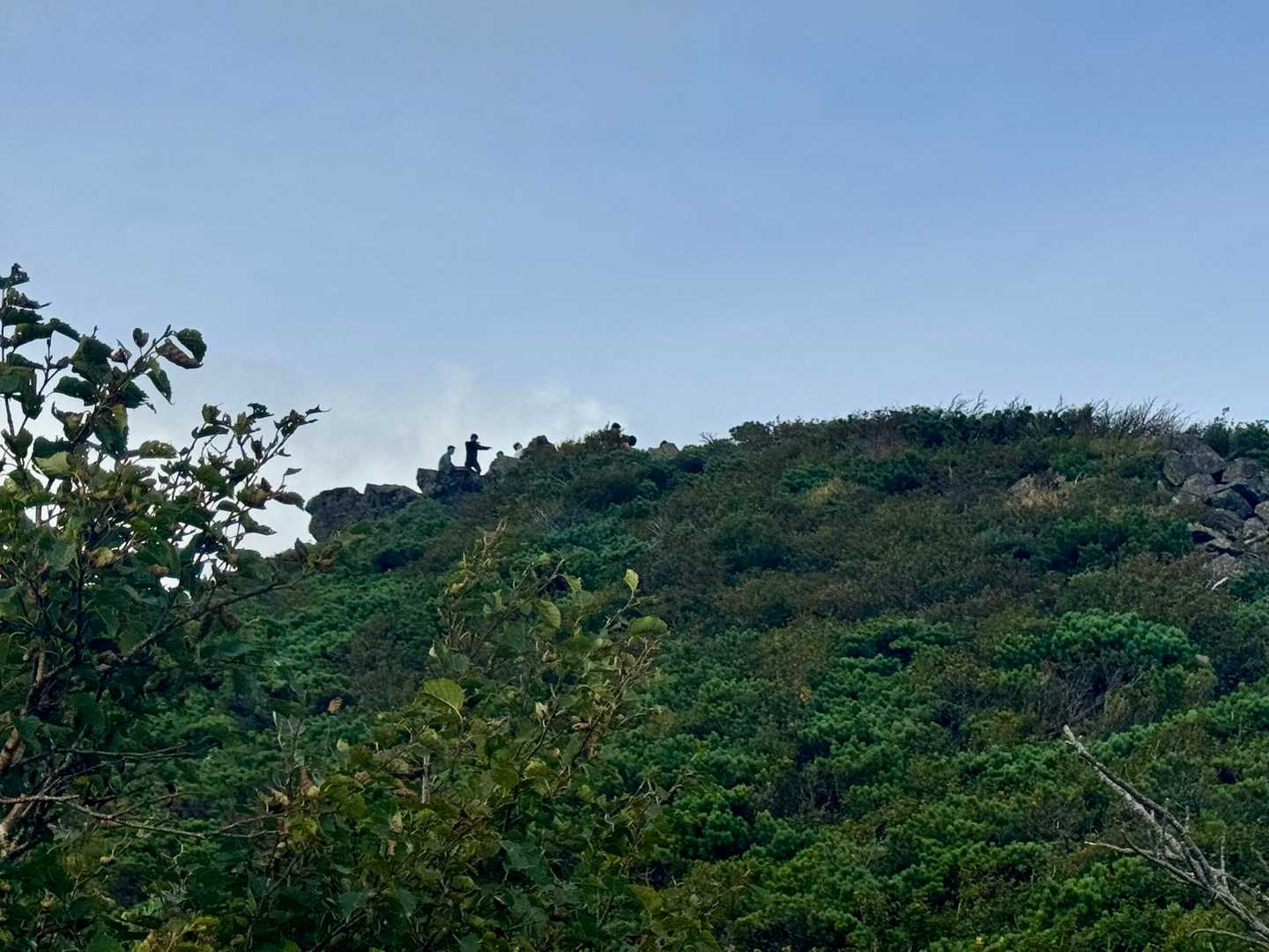 下山！
ネパール人はまだ踊ってる🕺