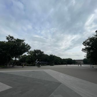 東京の公園はスケールも違いますな