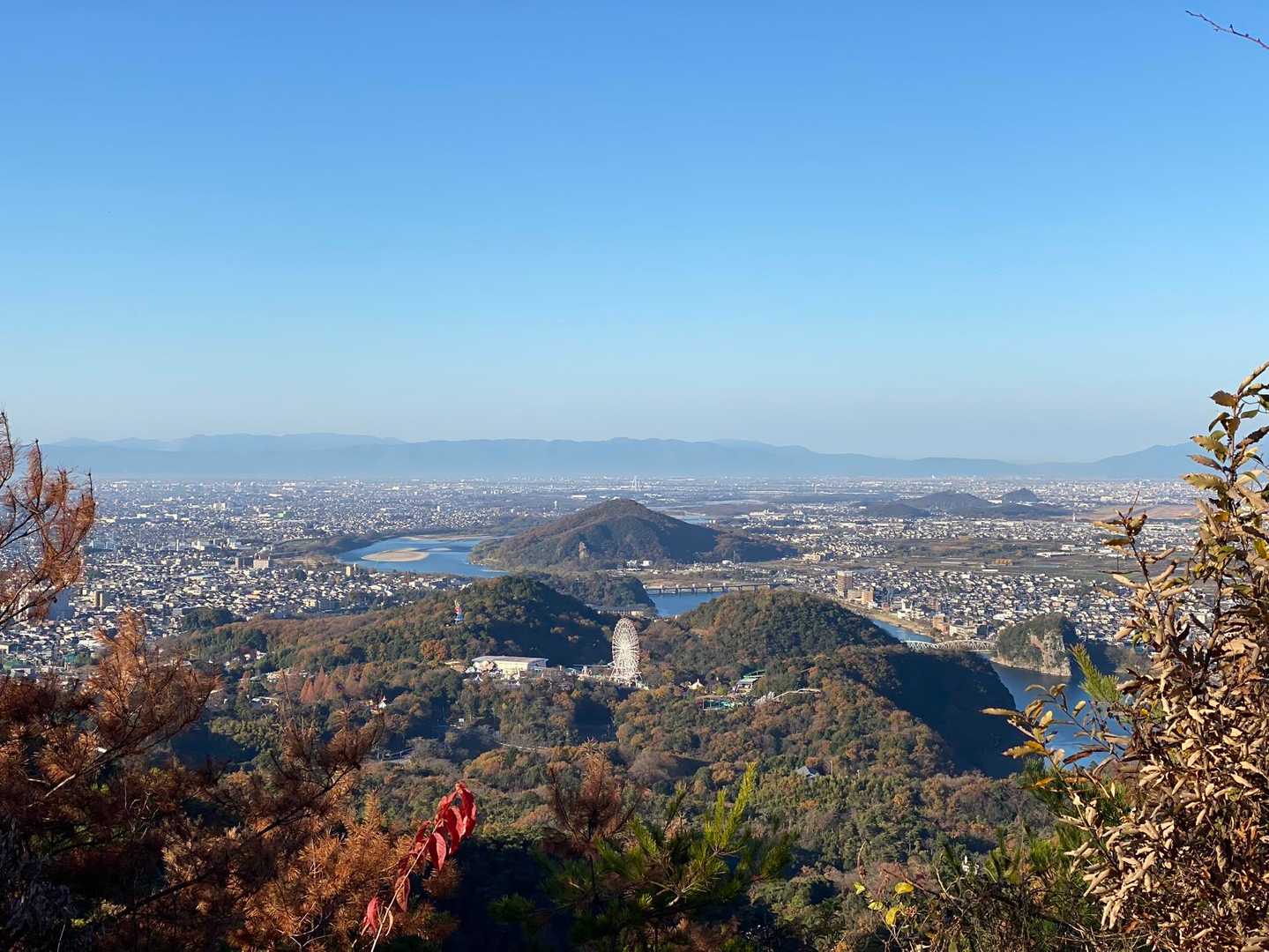 展望台からは素晴らしい景色！朝の澄んだ空気が気持ちいです。