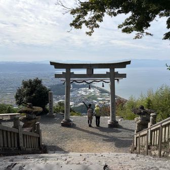晴れてた☀️

景色が綺麗
2人でポーズを決める