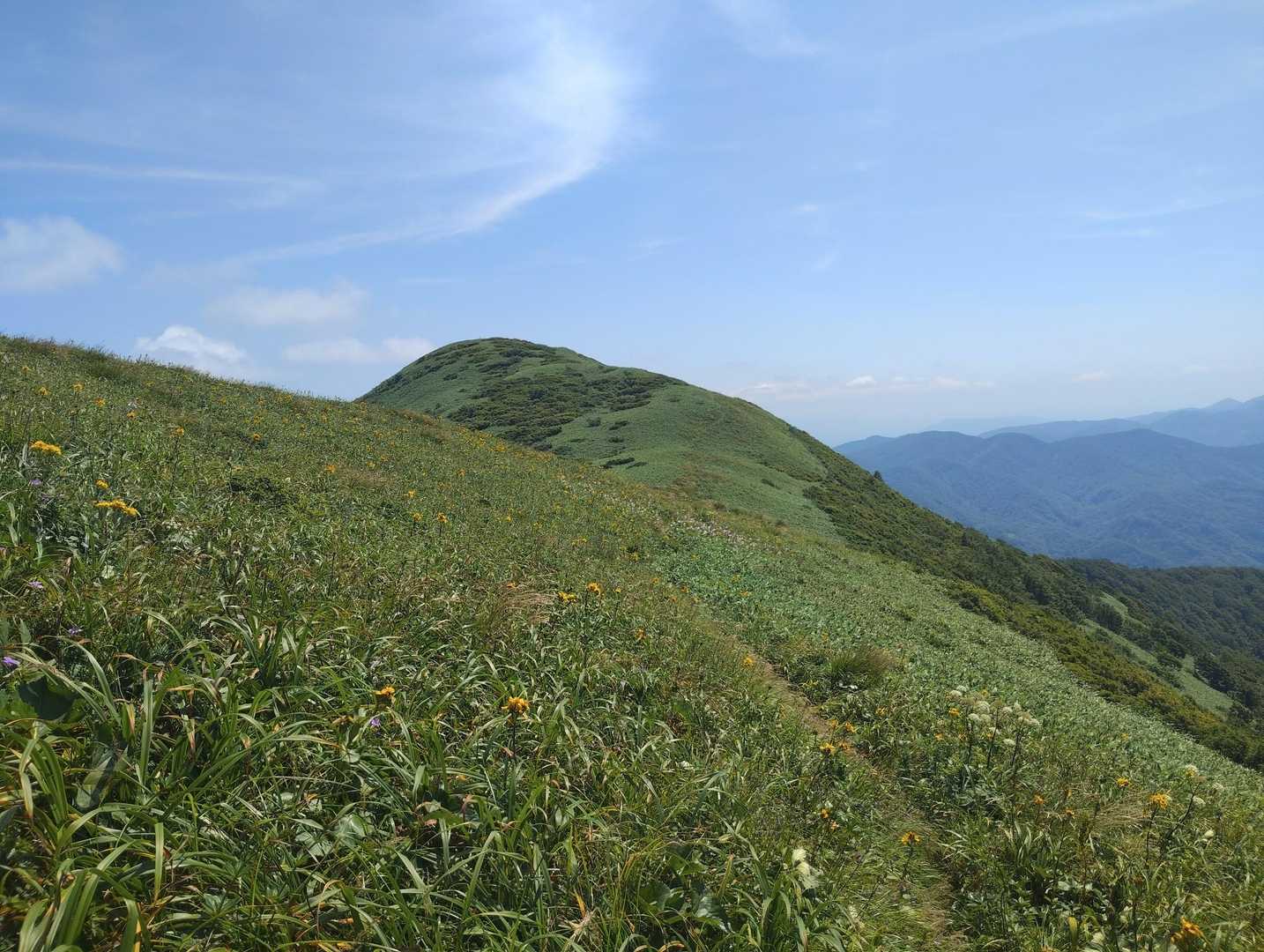 間もなく薬師岳につきます。