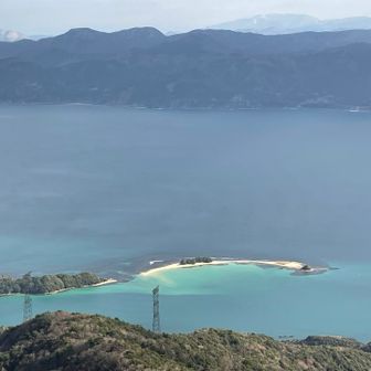 白い砂浜キレイ🤍🩵行ってみたいね〜