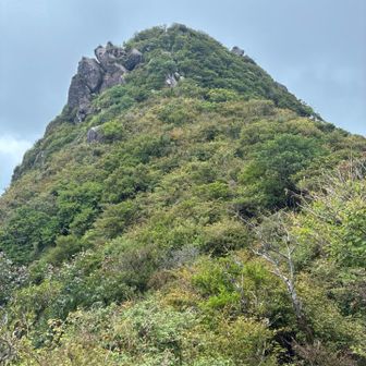 東峰へずっと登る🚶‍♀️