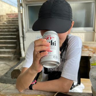 相変わらずのアル中おばさん🍺
