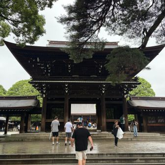インバウンドの観光客で賑わっている