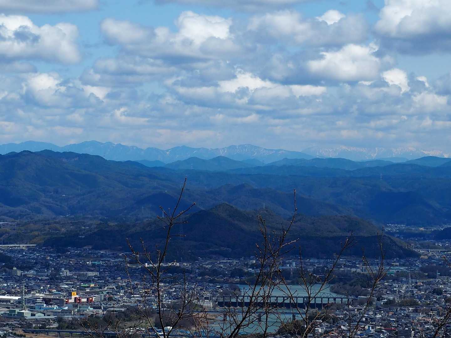 鳩吹山遊歩道カタクリ口-鳩吹山-両見山 往復コースの写真