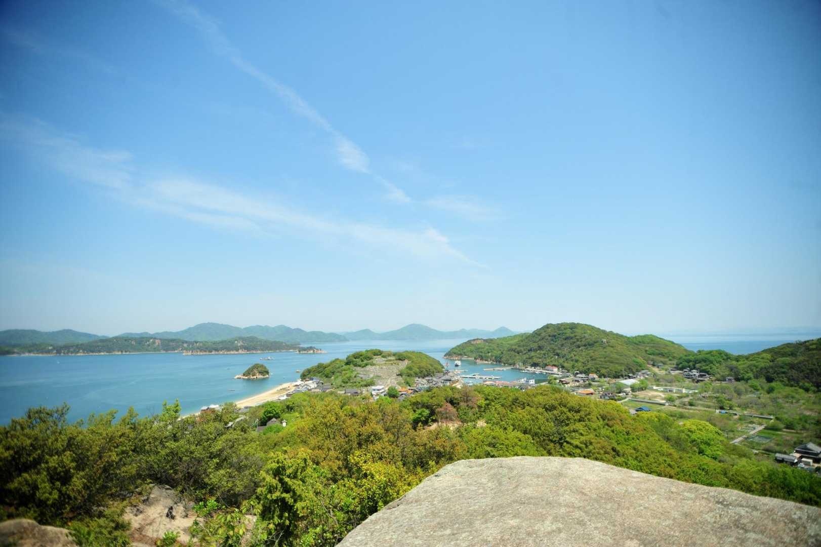 はと岩🪨の上から