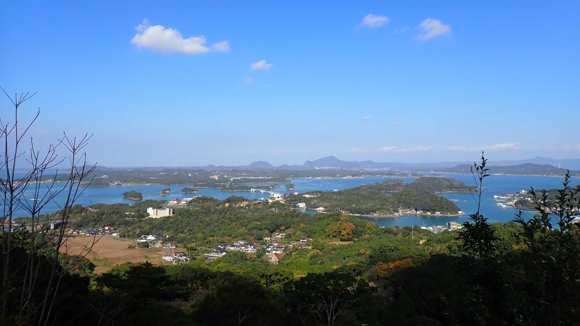 遊歩道からもキレイな天草諸島の景色
