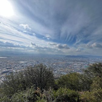 冠ヶ岳展望所から讃岐平野を一望