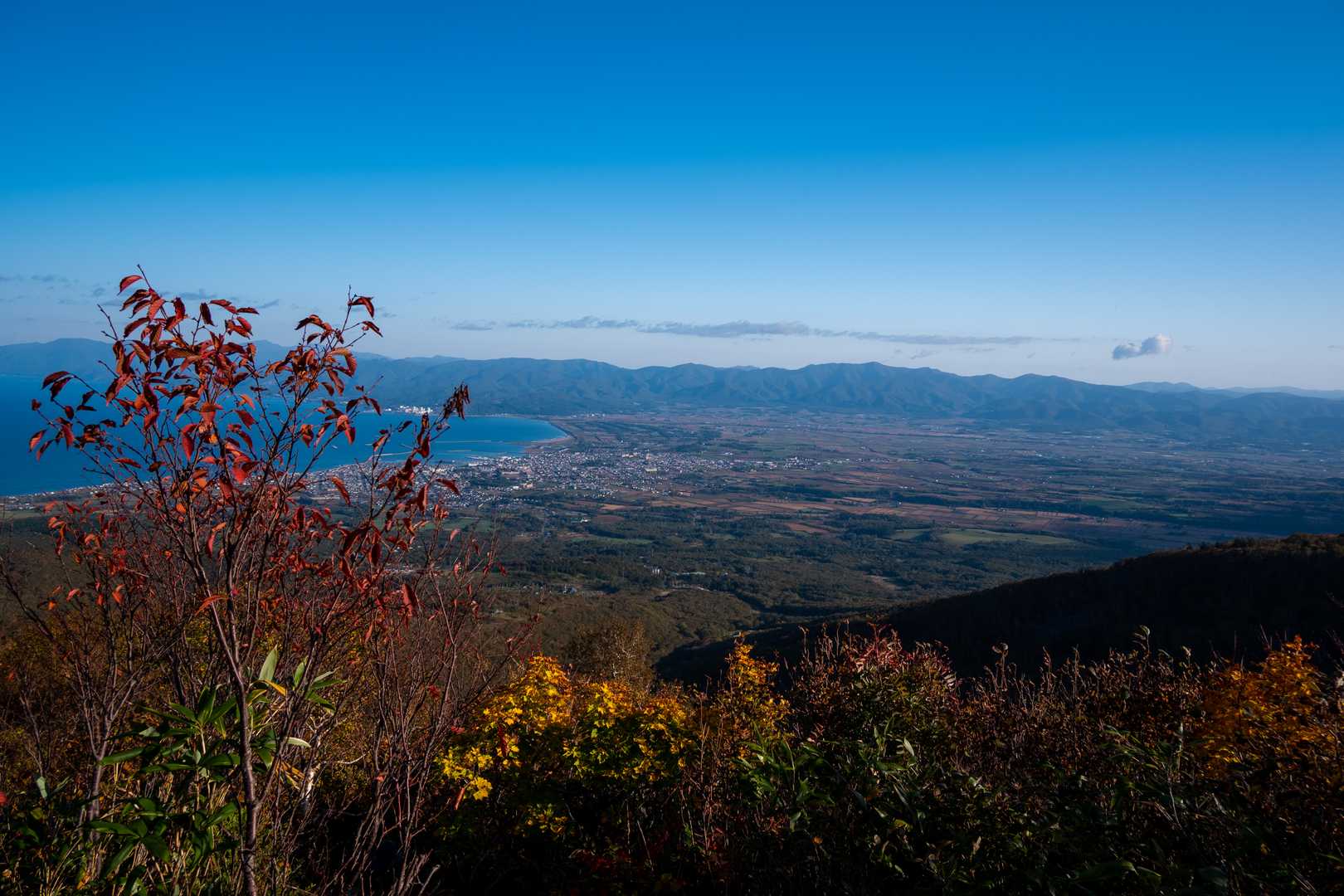 岩内の町と泊原発と積丹半島