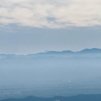 うっすら富士山が見える😆