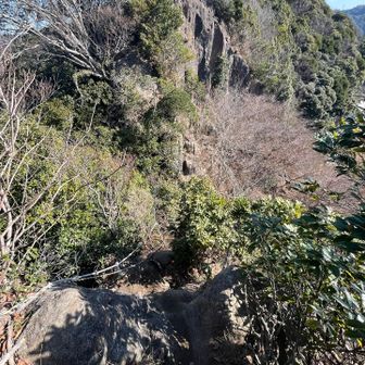 痩せ尾根歩き
ここはチバジャンダルムと言ってもいいのでは、、