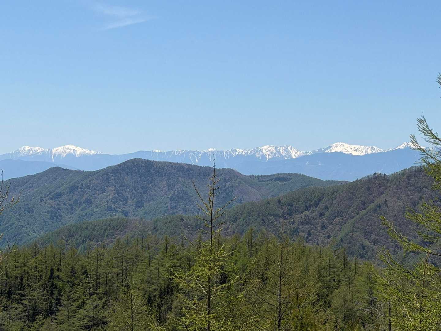 乾徳山登山口バス停-乾徳山登山口-道満山-徳和峠 周回コースの写真