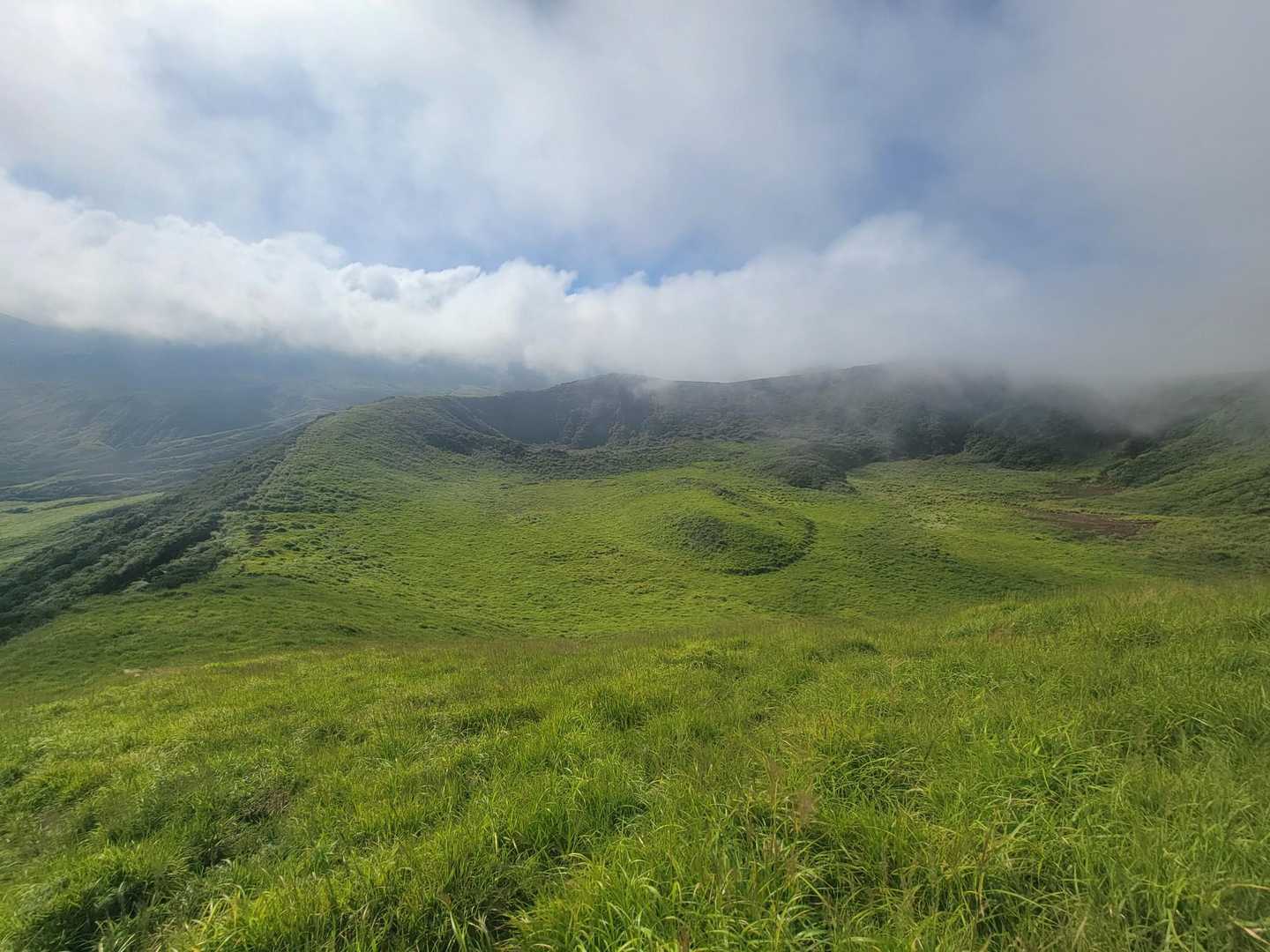 草千里駐車場東登山口 周回コースの写真