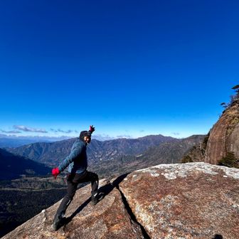 こんなしてるけど風が冷たくてやべえ笑