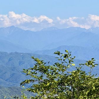 塩見～悪沢～赤石👀
荒川三山、赤石、聖...取れてない深いところに今シーズンは入りたい💪