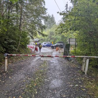 ほんで駐車場まで戻り山行終了です。おつかれ山でした～🤗。今回のコースは、以前登った一ノ沢コースと比べると、どちらもシンドイのは変わりませんが、一ノ沢コースの方が危険個所も少なく、沢沿いを歩くので水場も豊富であり、山小屋もあるので、初心者でも安心かな～って思いました（林道も今年10月位に復旧する見込みだそうです。）。初めて登る方は一ノ沢コースの方を推奨いたします。三股コースは舐めて掛かると痛い目に遭うかもと思います😰特に前常念からの下りの岩場は雨の日は結構危ないと思いました。