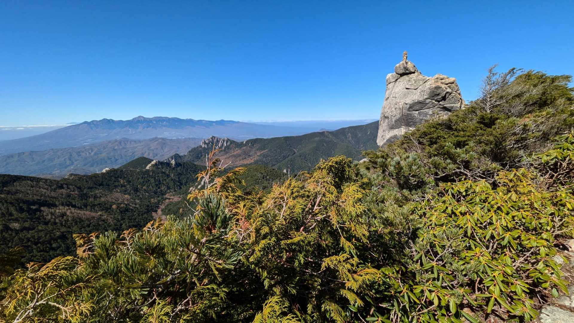四丈半岩は山友のアドバイスもあって登ることができました