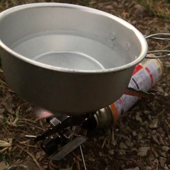 冷えるのでコーヒーの湯を♨️