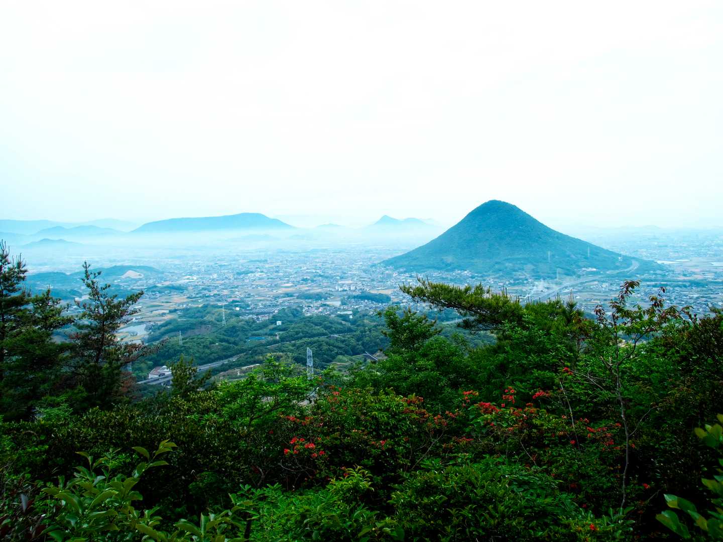 城山登山口-地蔵堂-郷師山-城山 周回コースの写真